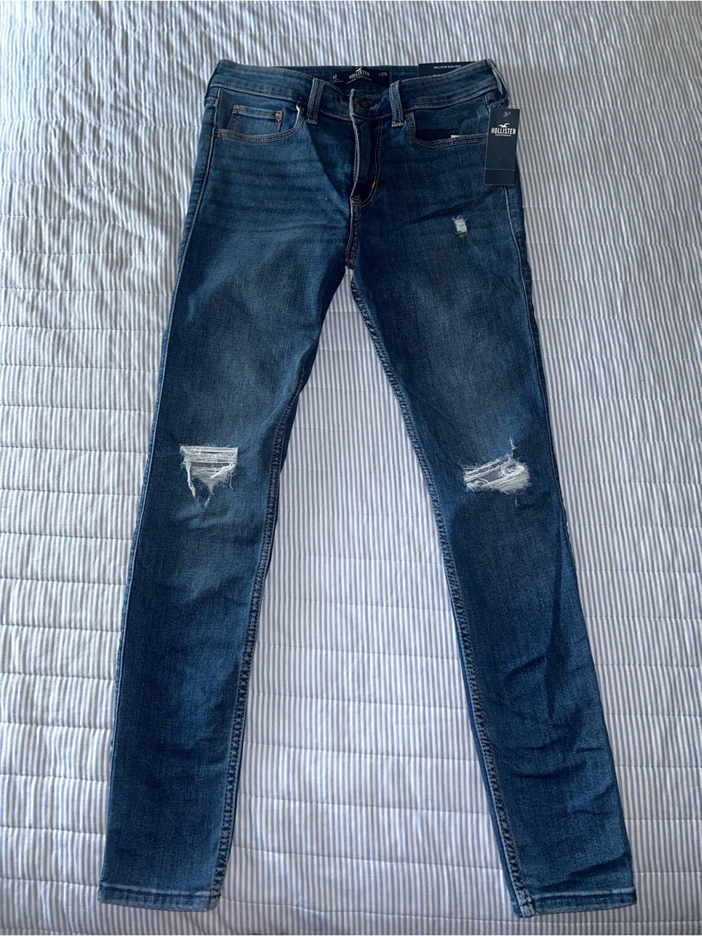 Hollister Women's Dark Indigo Distressed high waist Skinny Jeans